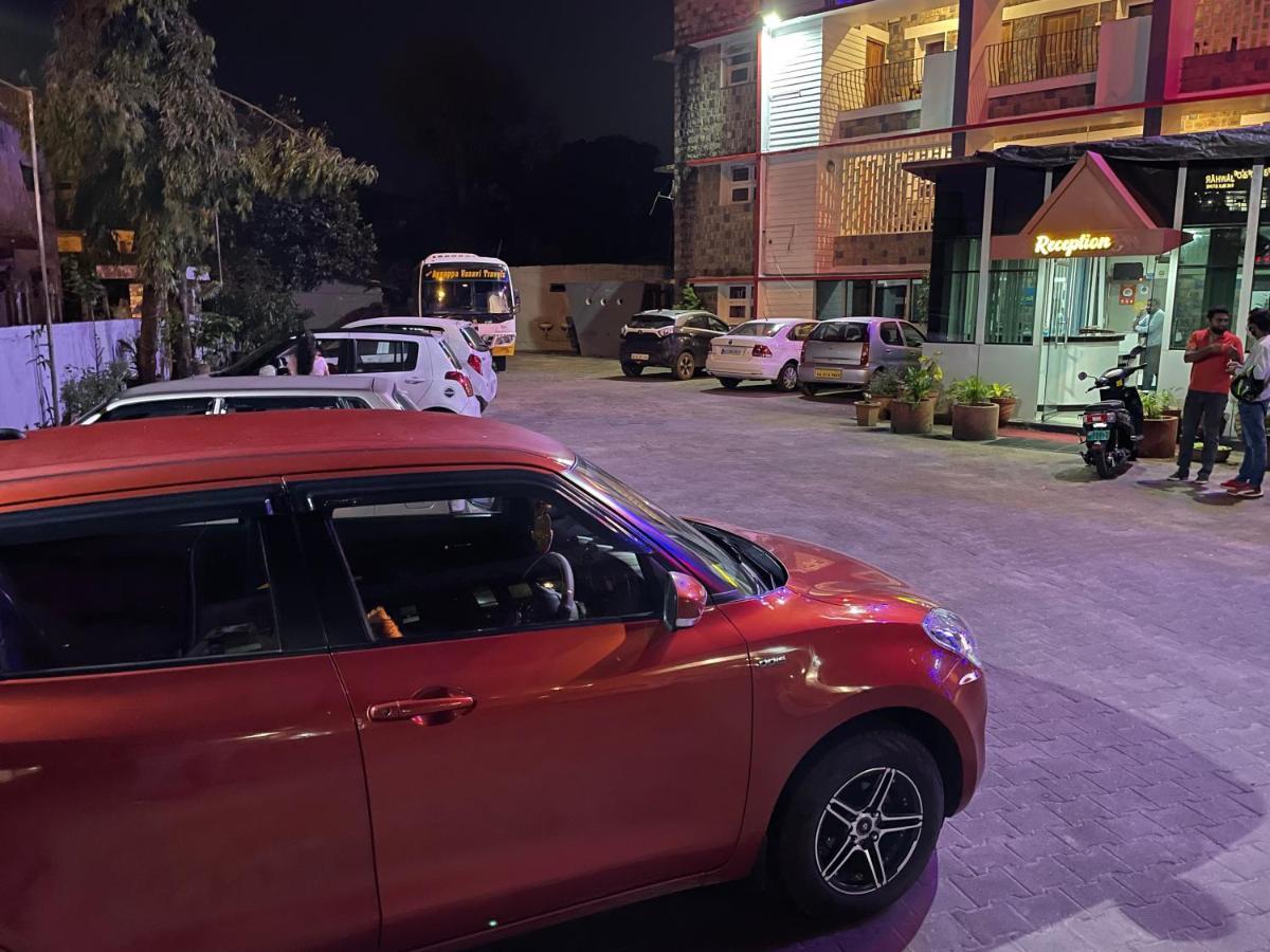 Hotel Caveri Madikeri Dış mekan fotoğraf