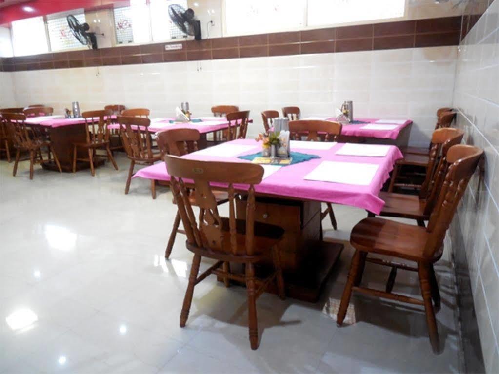 Hotel Caveri Madikeri Dış mekan fotoğraf